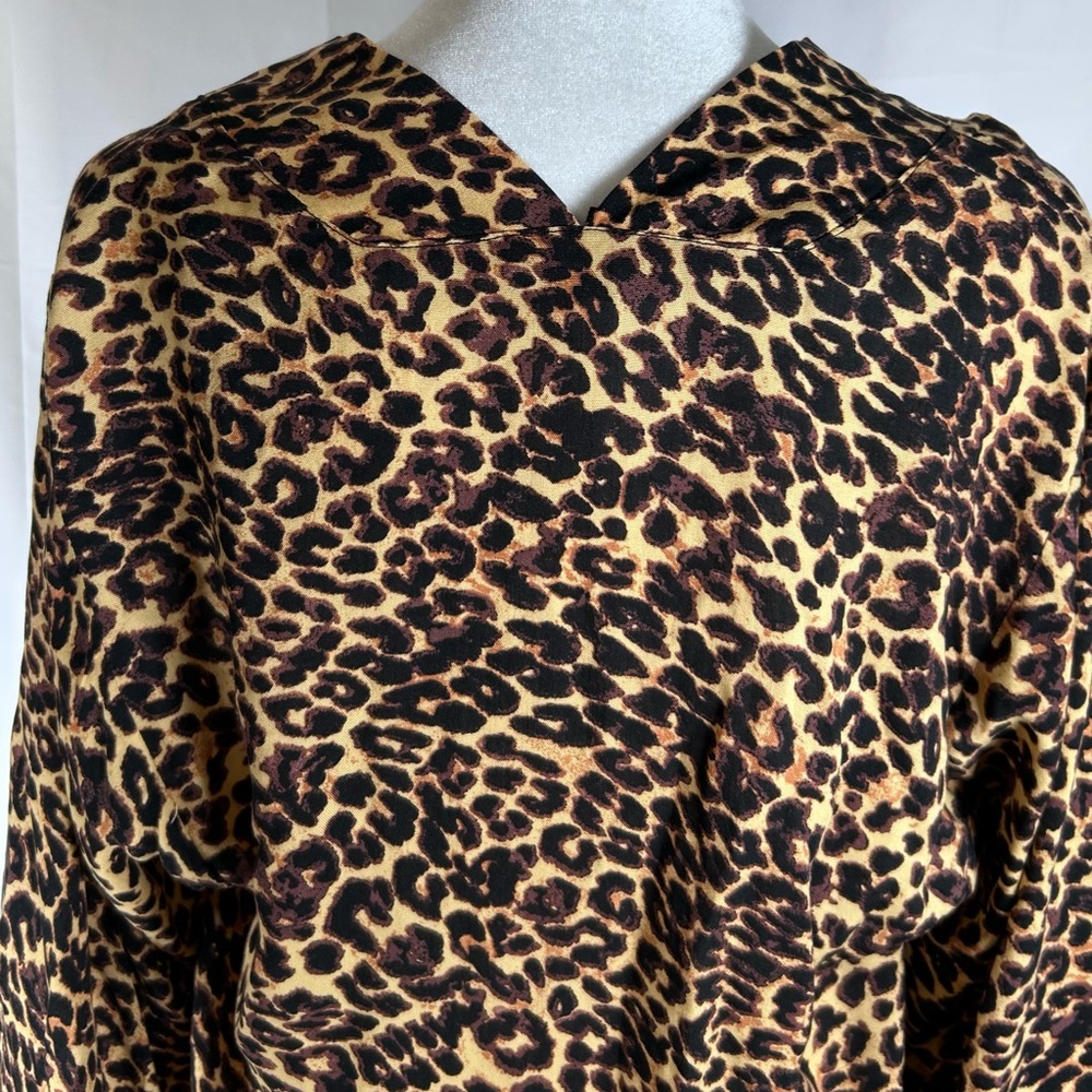 Jessica Simpson Animal Print Duster Women’s Small Brown Gold Wide Sleeve - Picture 5 of 8